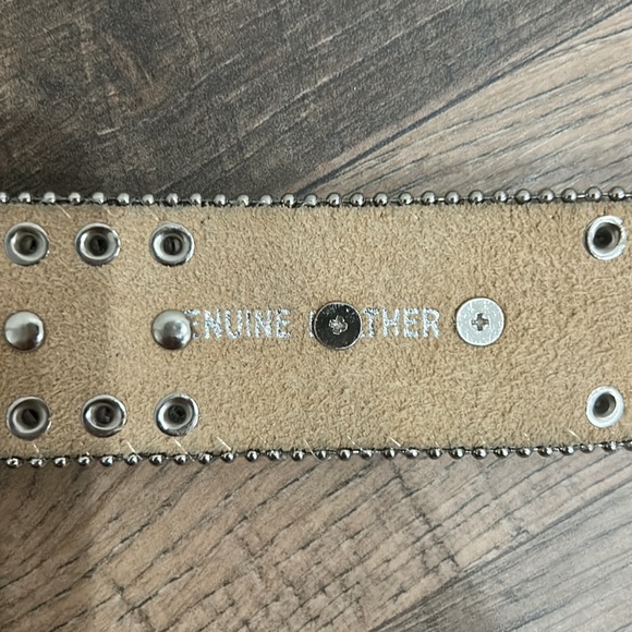 Blazin Roxx Blinged Rhinestone Genuine Leather Belt - Picture 10 of 12